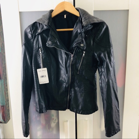 Free People Jackets & Blazers - 💎FLASH SALE💸💕FREE PEOPLE VEGAN LEATHER JACKET
